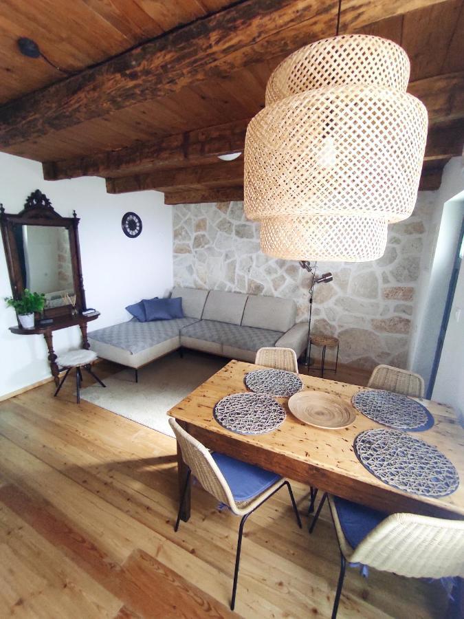 Apartment Cernesa Ražanac 외부 사진