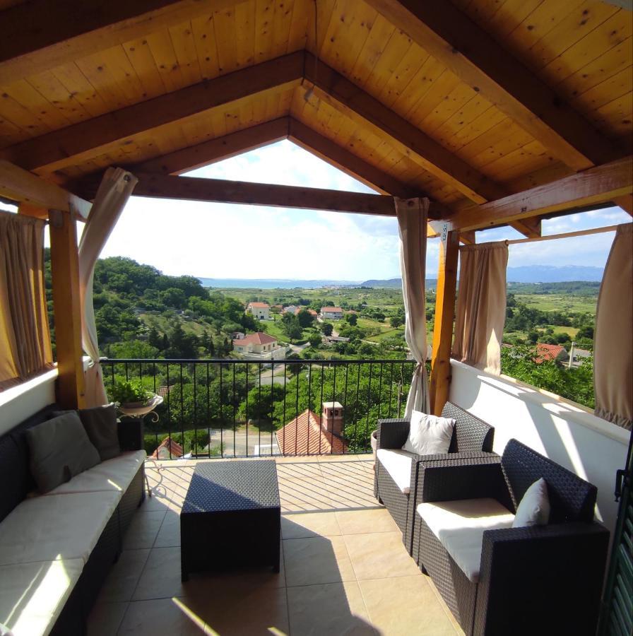 Apartment Cernesa Ražanac 외부 사진