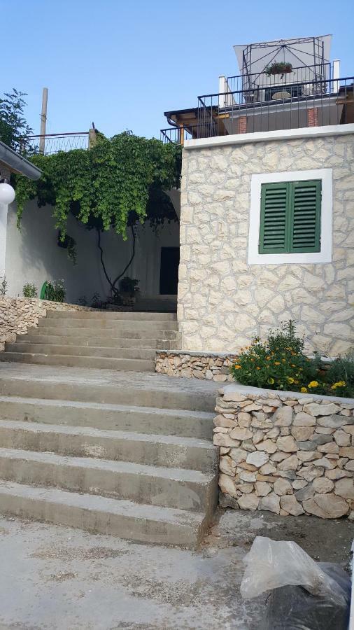 Apartment Cernesa Ražanac 외부 사진