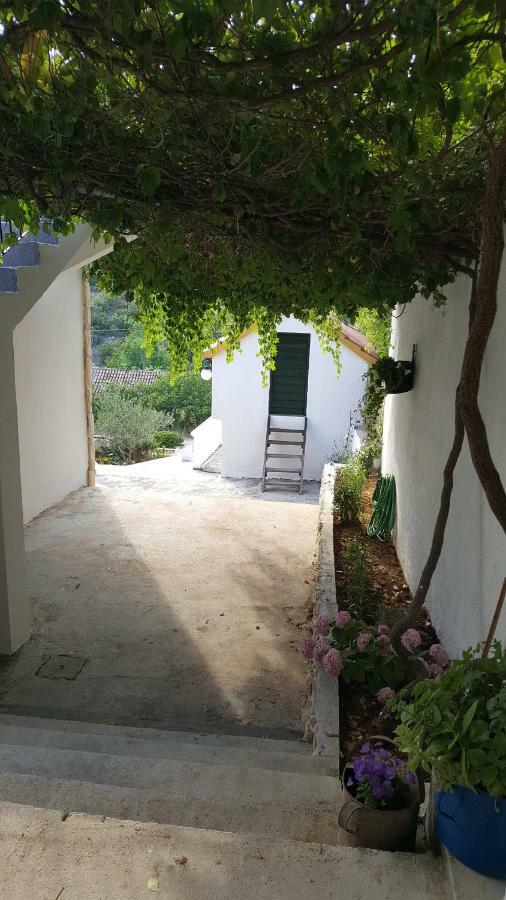 Apartment Cernesa Ražanac 외부 사진