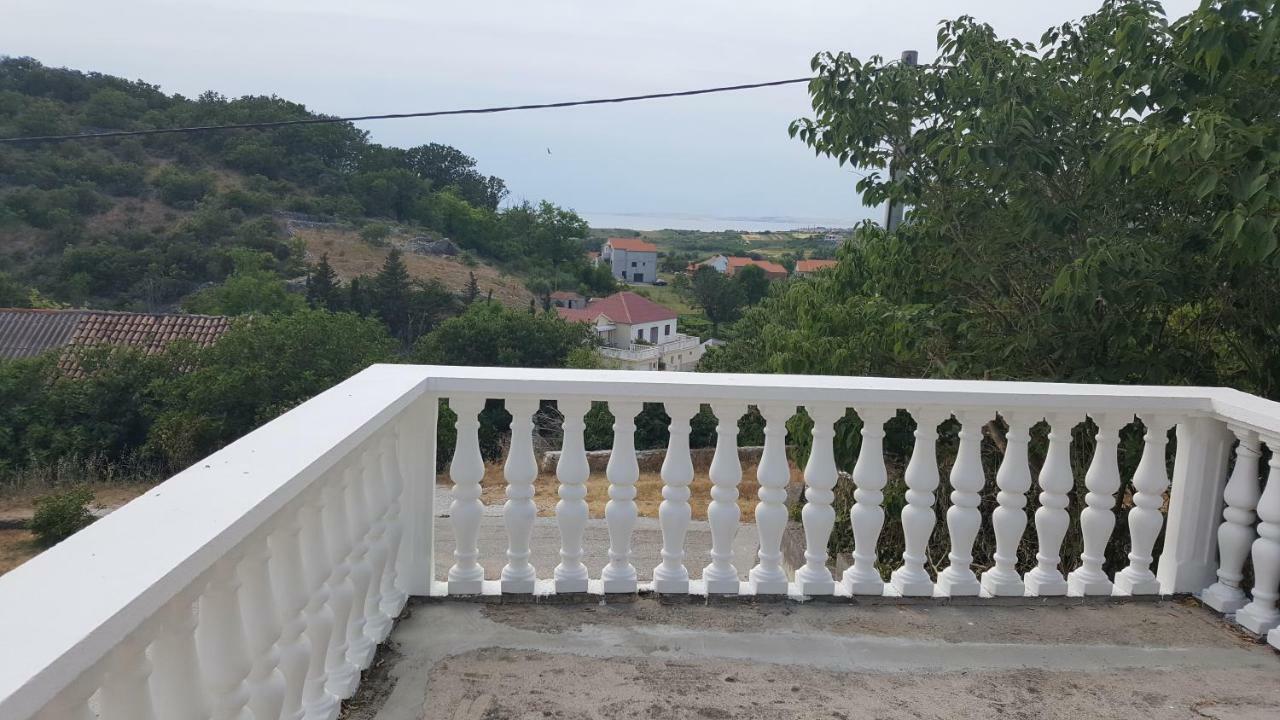 Apartment Cernesa Ražanac 외부 사진