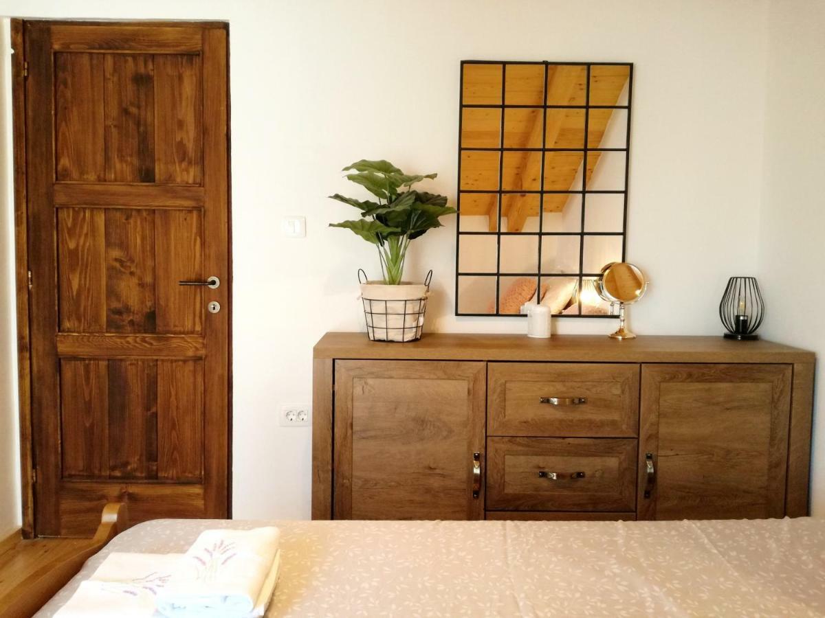 Apartment Cernesa Ražanac 외부 사진