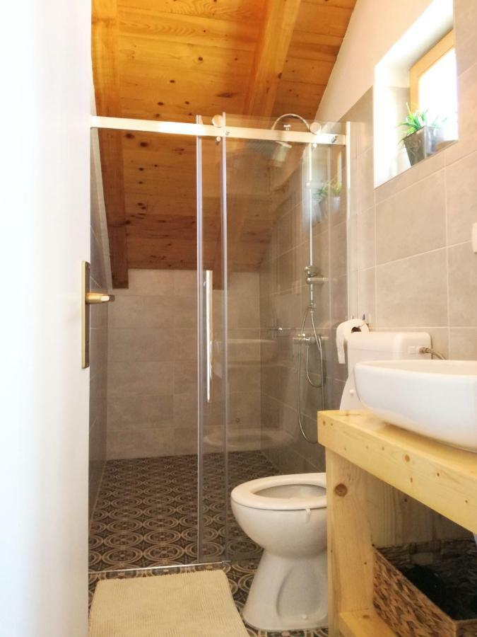 Apartment Cernesa Ražanac 외부 사진