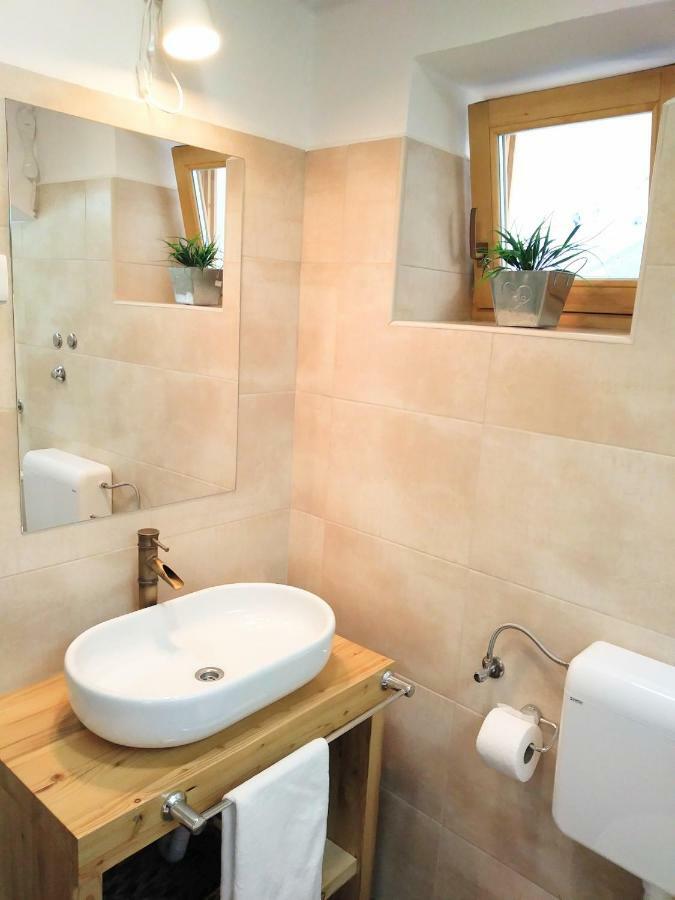 Apartment Cernesa Ražanac 외부 사진